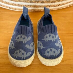 JAN & JUL Machine Washable Knit Shoes Sneakers Blue Turtles